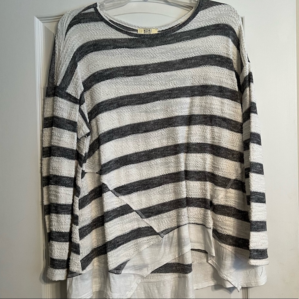 Striped 3/4 length top